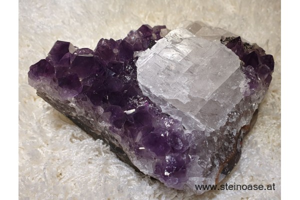 Amethyst Drusenstück mit Calcit